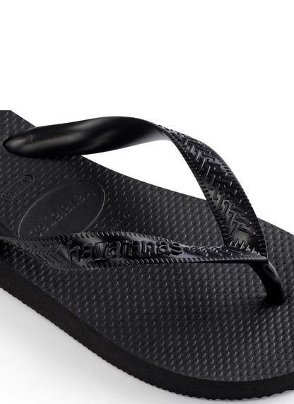 Close detailed shot of a black havaianas top flip flops 
